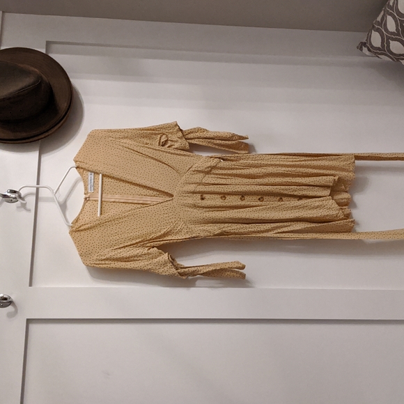 Faithful the brand dress - Picture 1 of 3